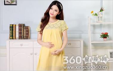 梦见老婆穿别人的衣服,梦见老婆穿一身漂亮的新衣服
