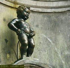 梦见小男孩尿我身上什么意思