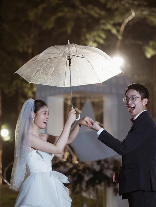 结婚下雨是说明男方小气