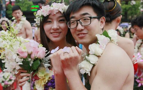天秤座对裸婚的看法