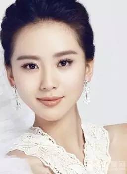男女胸形看你一生命运