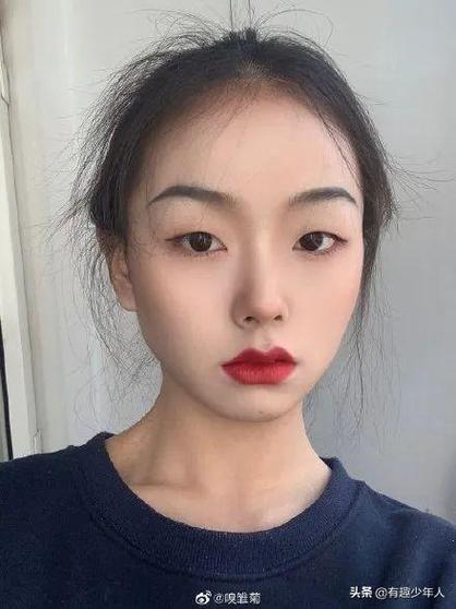 一双一单眼皮的人颜值高吗