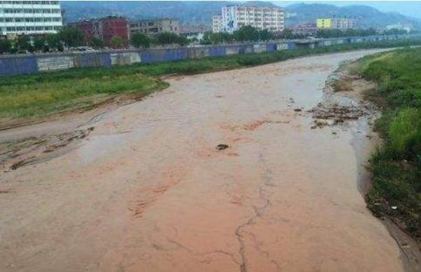 梦见河水突然退去见底