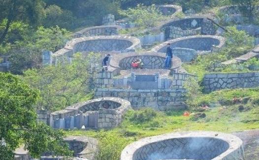 祖坟风水8种会影响后人千万要注意