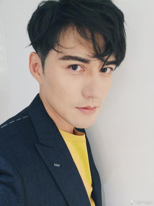 拥有桃花眼的男人是怎么样的?
