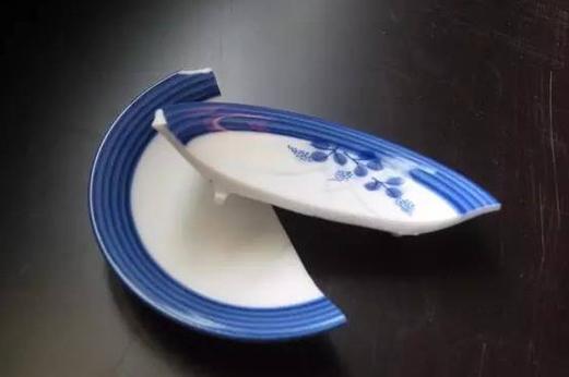 早晨打碎碗是什么意思