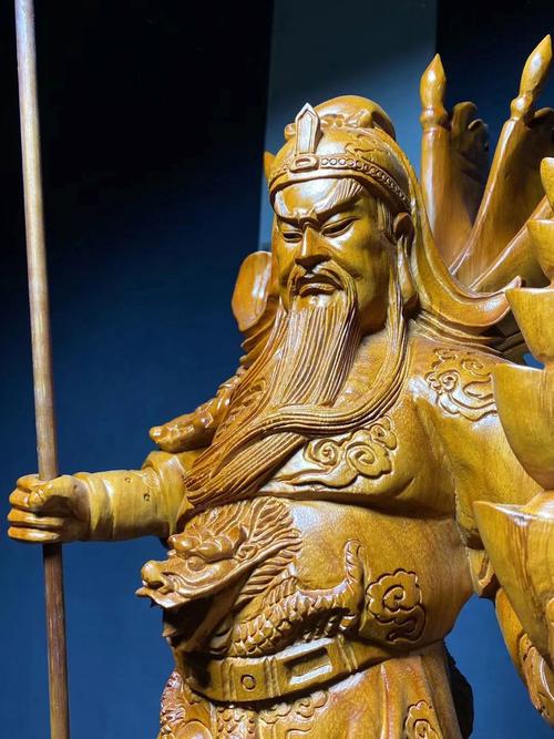 家中的关公应该如何摆放的风水好?大门贴关公像可以化煞吗?