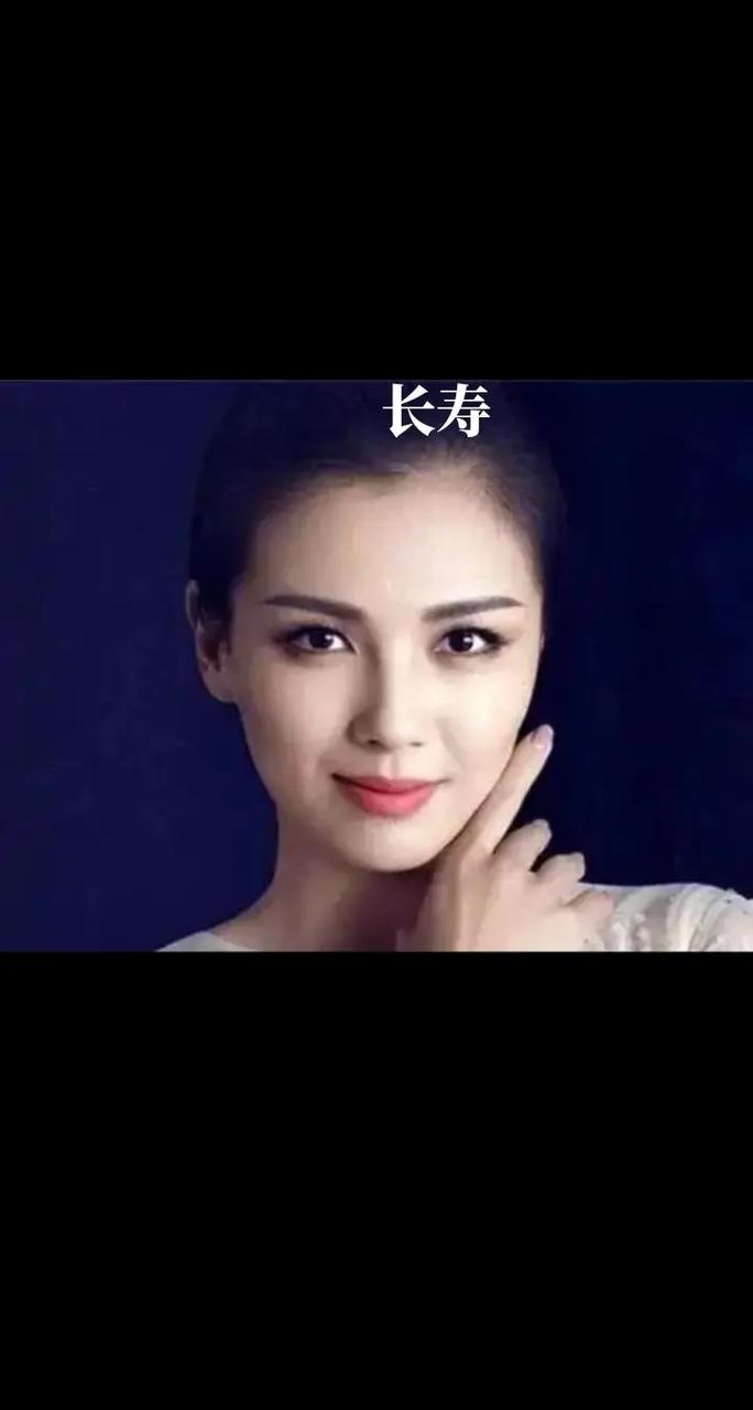 额头高的女人面相好不好:额头高智慧也高