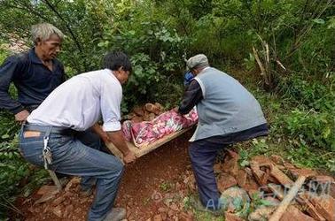梦见埋人是怎么回事