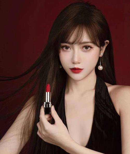 摩登复古,带妖娆气质的生肖女