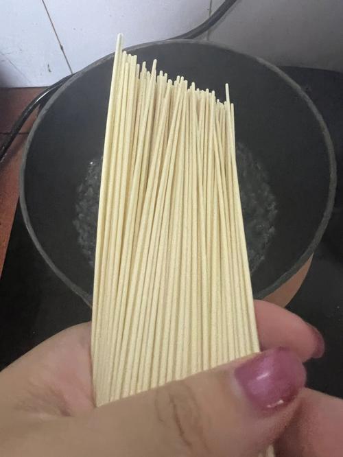 梦见煮面条,吉凶指数有点危险
