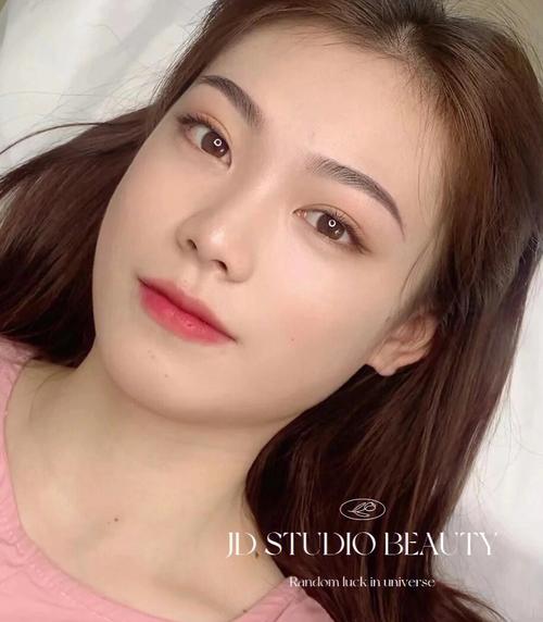 眉毛细的女人身上带粉色水晶好吗