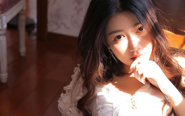 12星座恋人各种吃醋表现,天秤吃醋会自虐