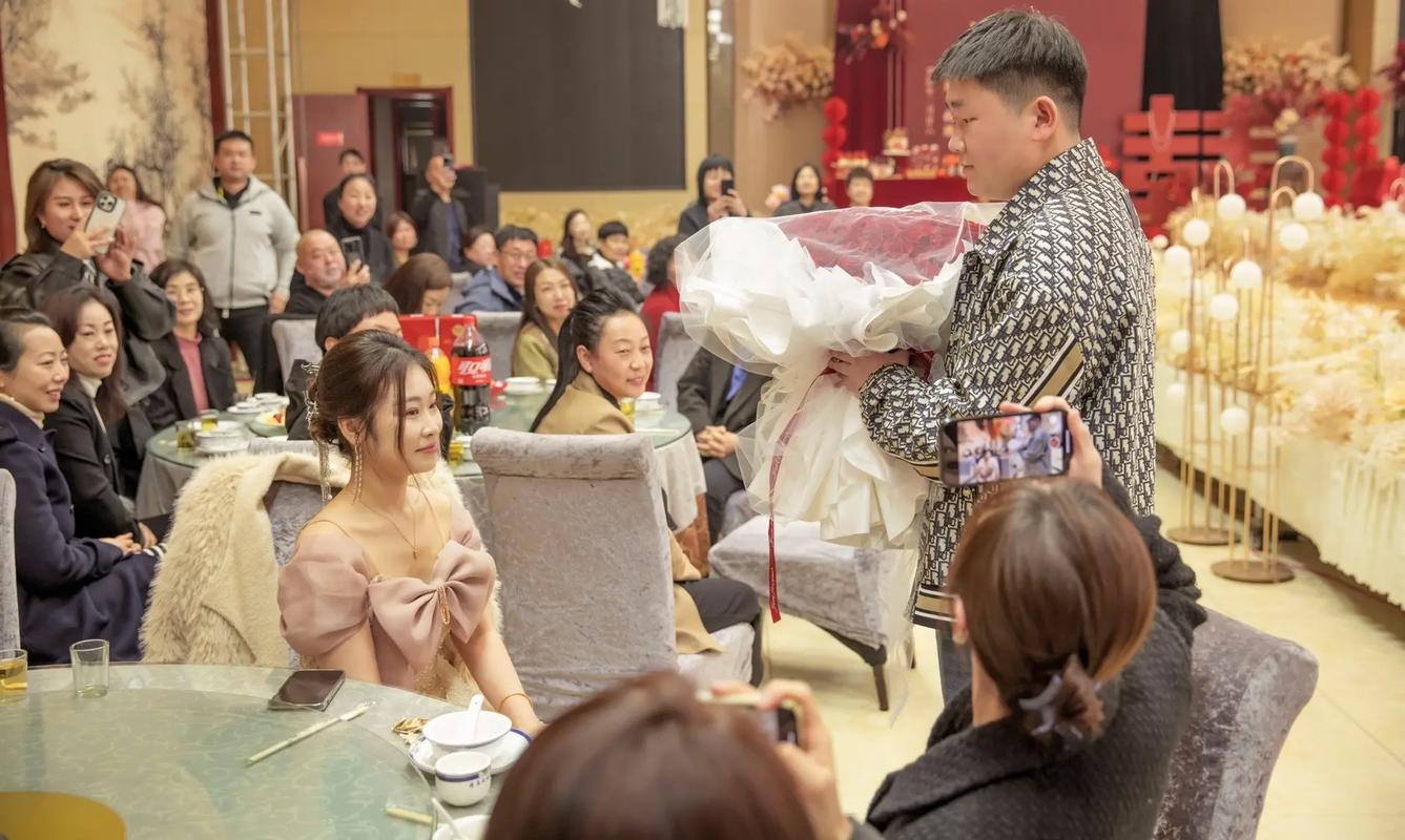 订婚择日 2023年农历二月定亲的最佳日期