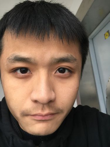 眉尾散的男人面相