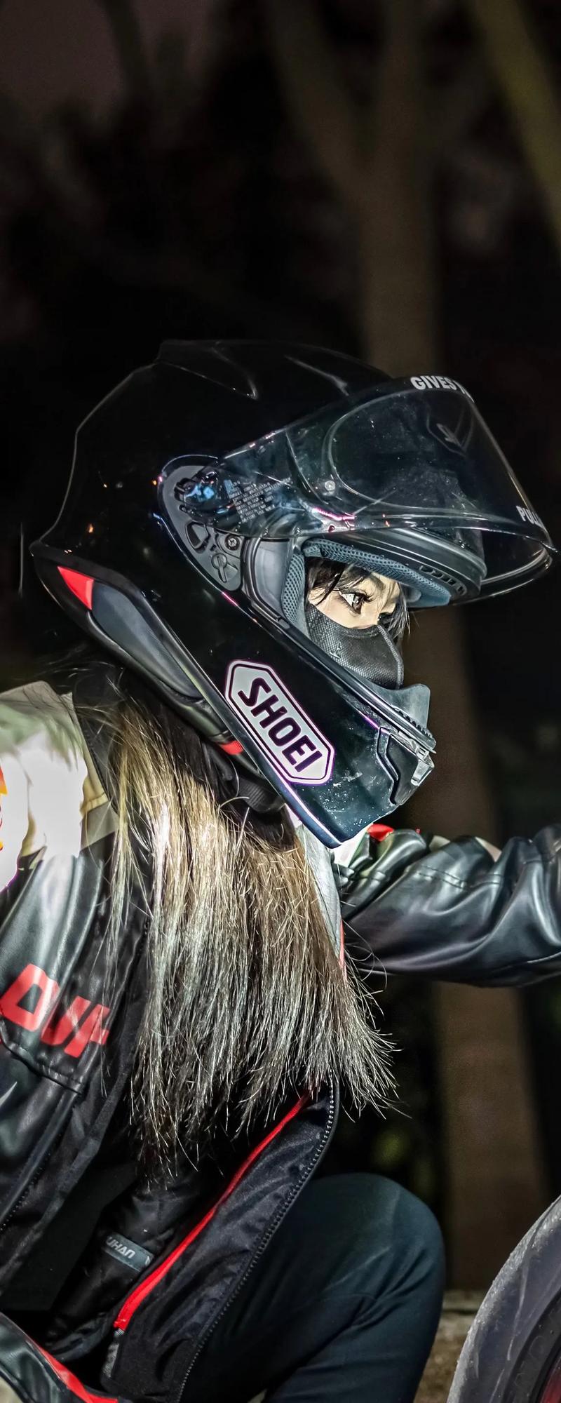 双鱼座男生喜欢机车