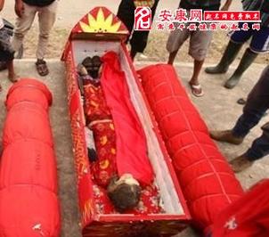 梦见古墓棺材 周公解梦之梦到古墓棺材