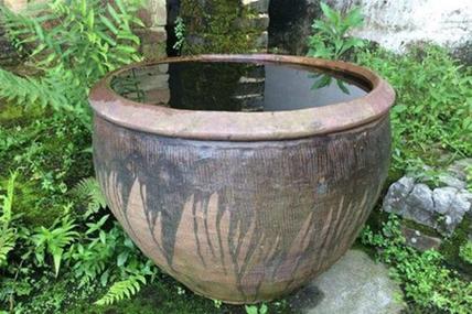 梦见大水缸里装满水