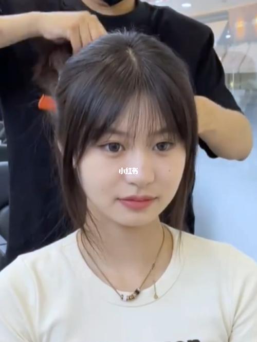 额头高颧骨高的女人怎么样