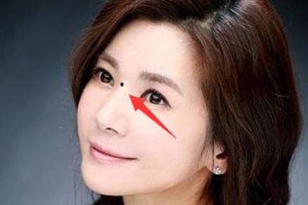 女人山根宽厚面相好吗?山根面相看婚姻命运