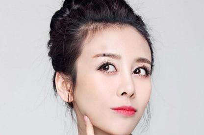 眉毛浓的女人代表什么