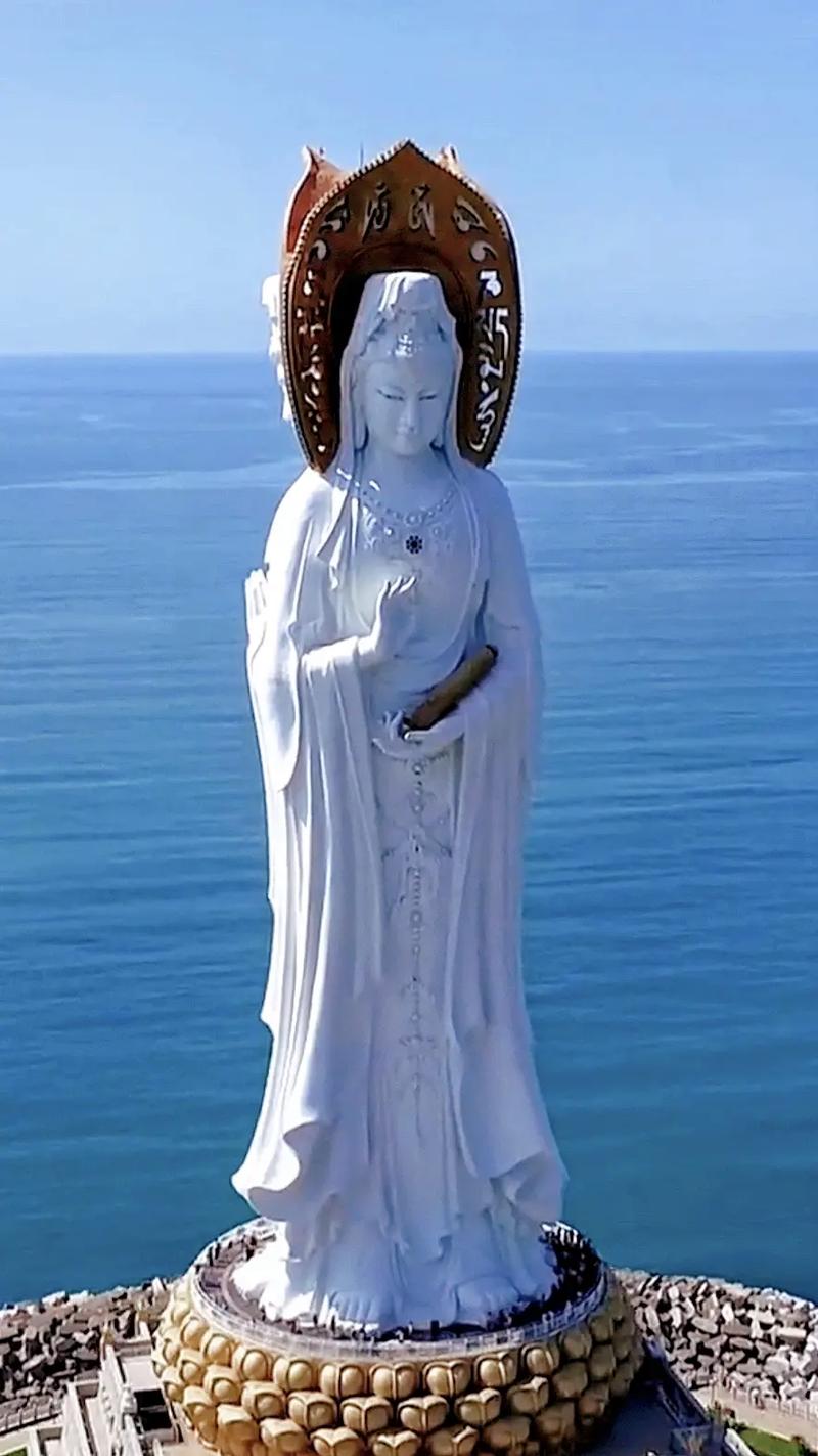 很高的观音菩萨