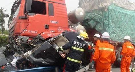 梦到自己的亲人被大卡车压死预兆什么?