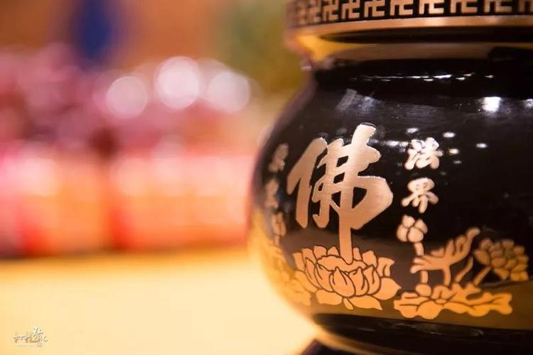 烧香拜佛能改变命运吗?