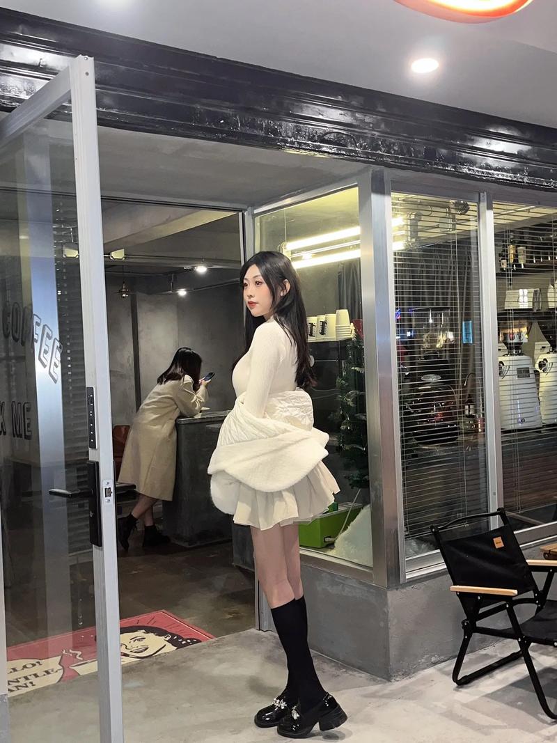 巨蟹座女生劈腿表现形式