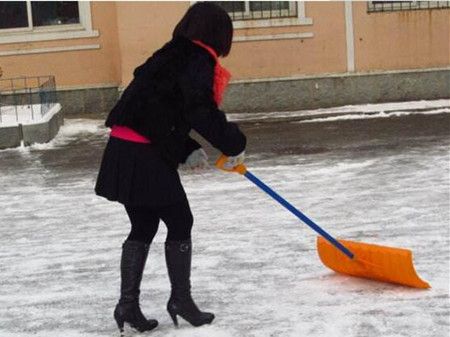 孕妇梦见扫雪