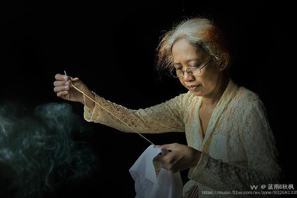 女人梦见拿针缝补衣服是什么意思
