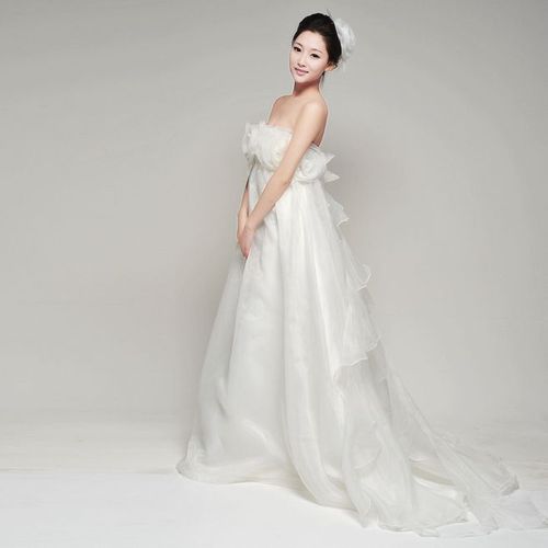 孕妇梦见婚纱