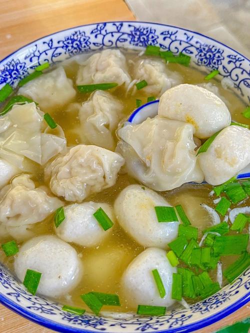 梦见吃鱼丸