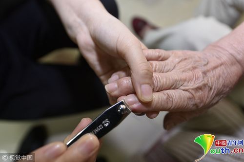为什么老人说晚上不能剪指甲