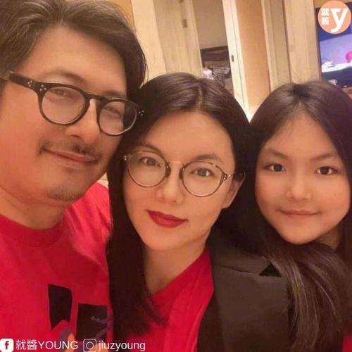 王岳伦凌晨官宣离婚,婚姻崩塌