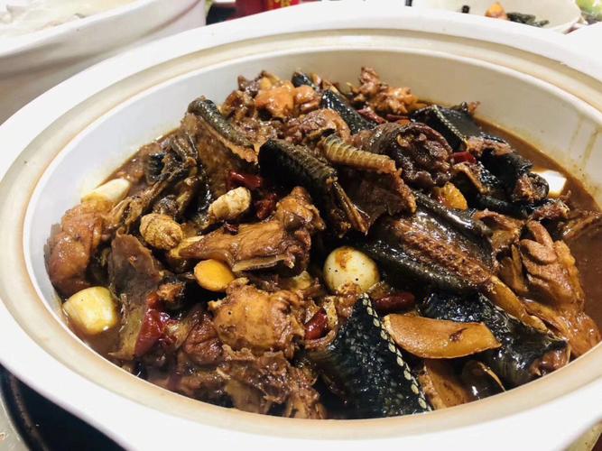 梦见杀蛇吃蛇肉是什么意思,梦见吃蛇肉是什么意思