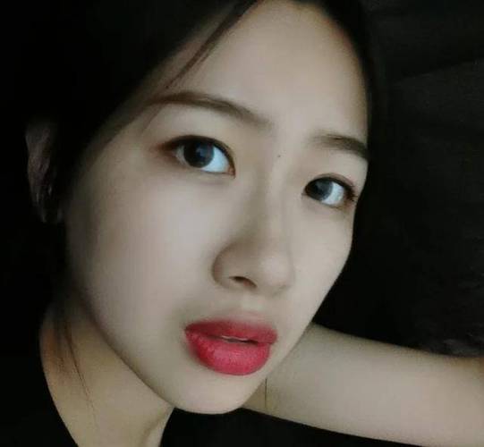 嘴巴厚大的女生都爱恨分明吗?