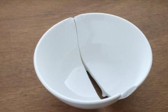 梦见饭碗裂开