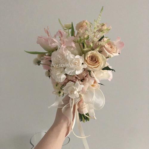 结婚手捧花必须是真的