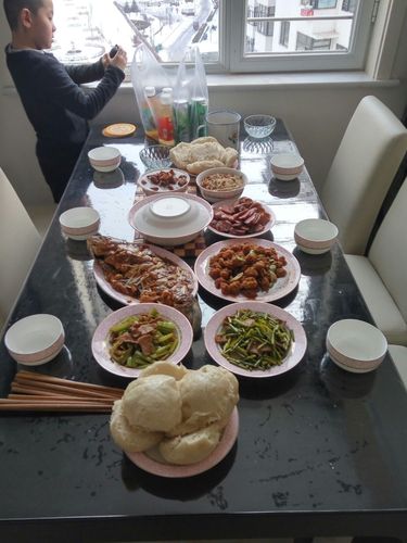 搬家第一顿饭菜做什么