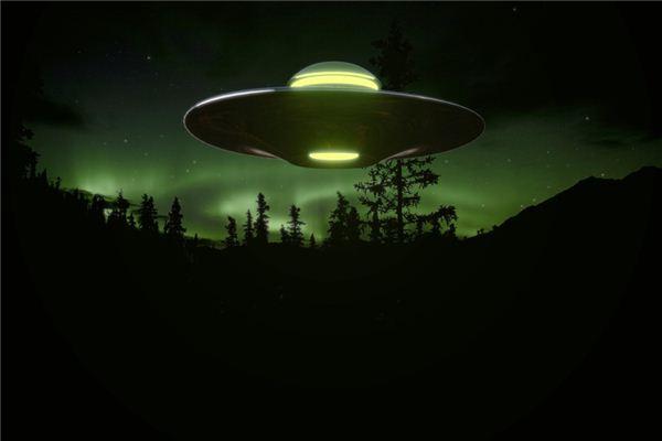 梦见飞碟 UFO