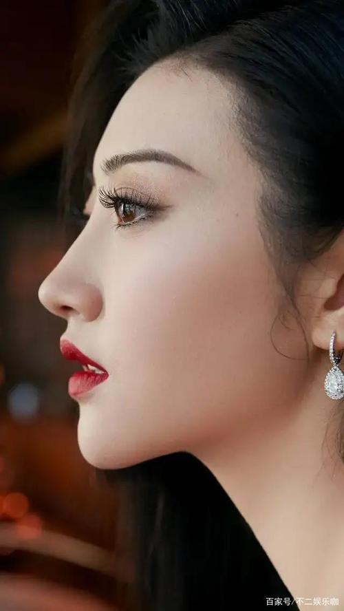 天生丽质优雅纯朴的女人面相,男人千万别错过