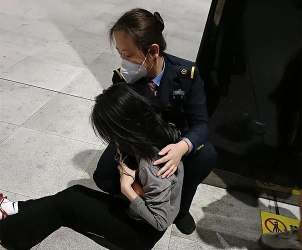 女性梦见自己晕倒了有何含义