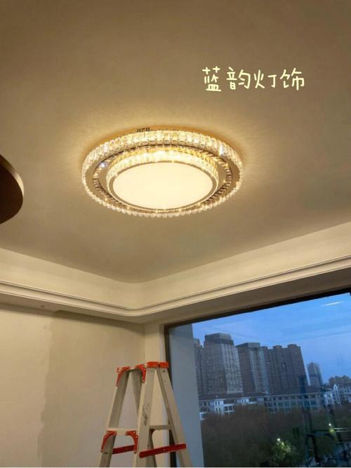 客厅水晶灯风水禁忌及灯饰知识详解