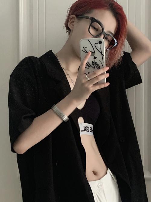 摩羯女晚上睡觉不穿内衣的原因