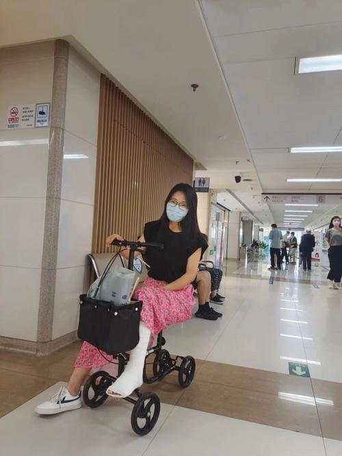 梦见妈妈骨折