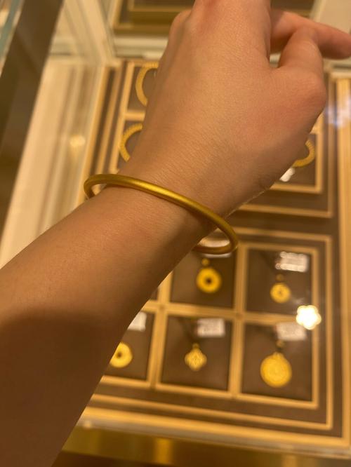 金命戴金好不好