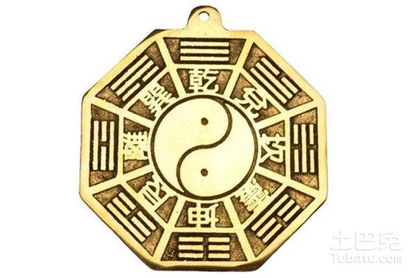 家里这几个方位放八卦镜可驱灾