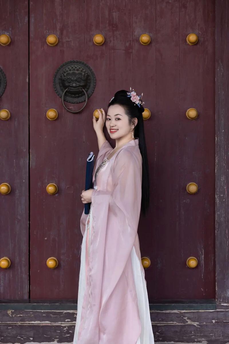 万般于宠爱一身的女人面相