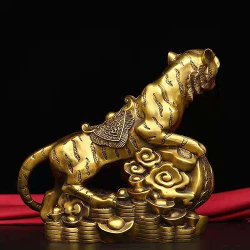 我属羊家里能放老虎图案的摆件吗?